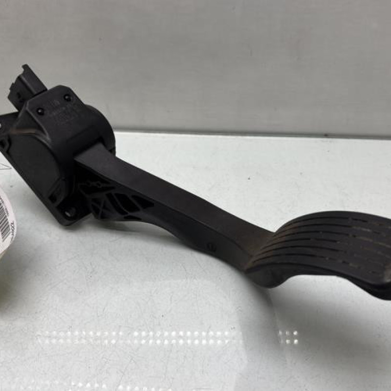 Pedale d'accelerateur PEUGEOT 5008 1 Photo n°1