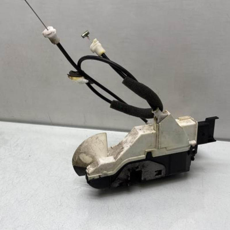 Serrure avant gauche PEUGEOT 5008 1 Photo n°4