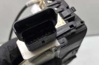 Serrure avant gauche PEUGEOT 5008 1