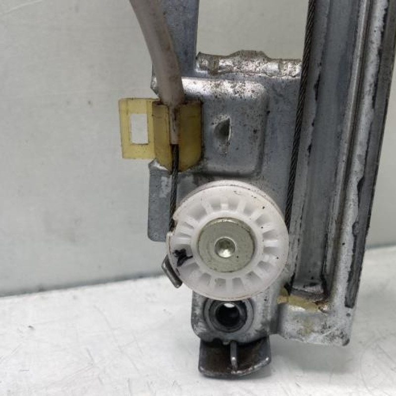 Leve vitre electrique avant gauche RENAULT MEGANE 2 Photo n°3