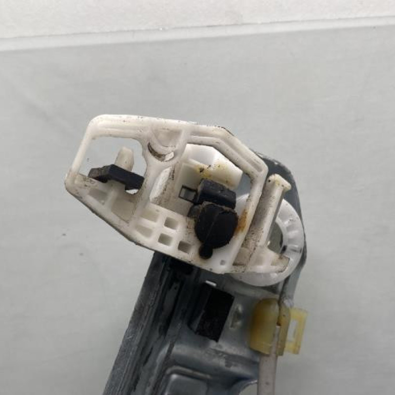 Leve vitre electrique avant gauche RENAULT MEGANE 2 Photo n°6
