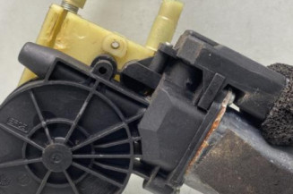 Leve vitre electrique avant gauche RENAULT MEGANE 2