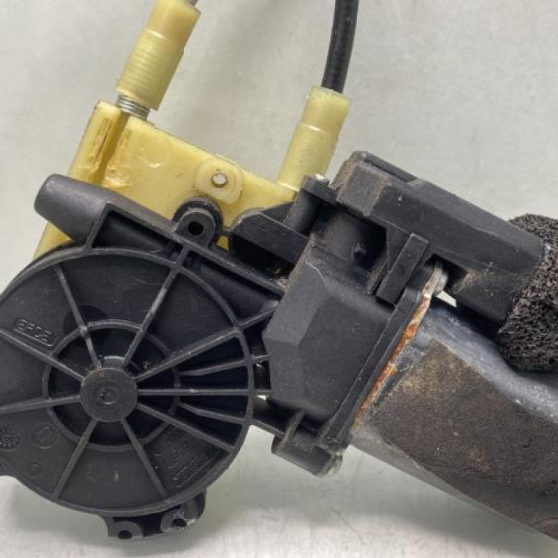 Leve vitre electrique avant gauche RENAULT MEGANE 2 Photo n°9