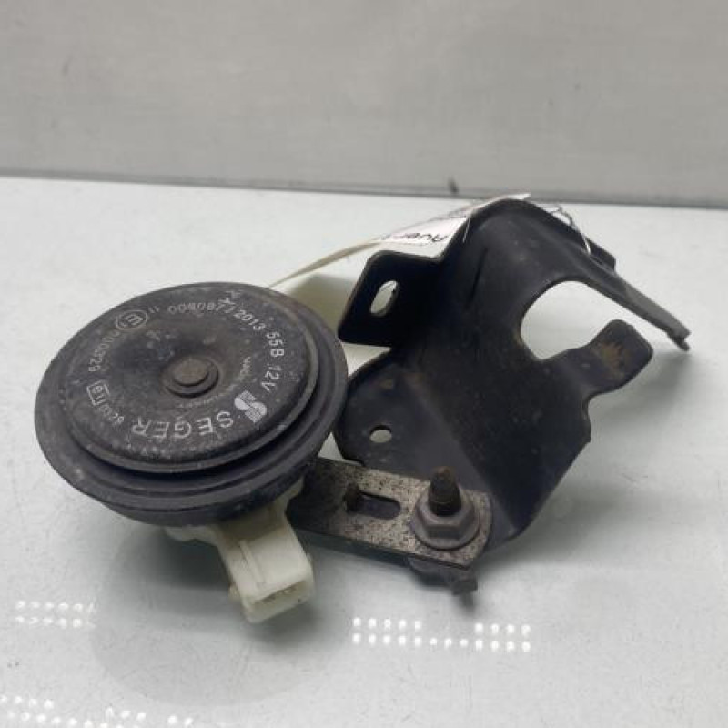 Avertisseur/Klaxon RENAULT CLIO 4 Photo n°1