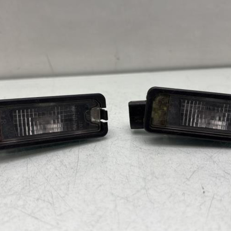 Eclairage de plaque VOLKSWAGEN GOLF 7 Photo n°1