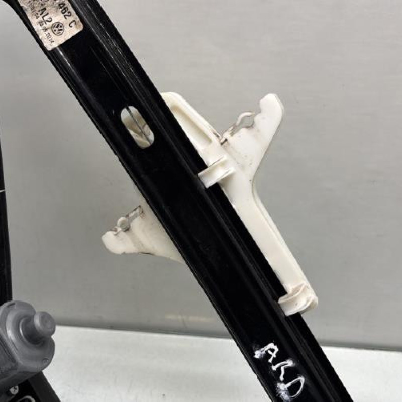 Leve vitre electrique arriere droit VOLKSWAGEN GOLF 7 Photo n°3