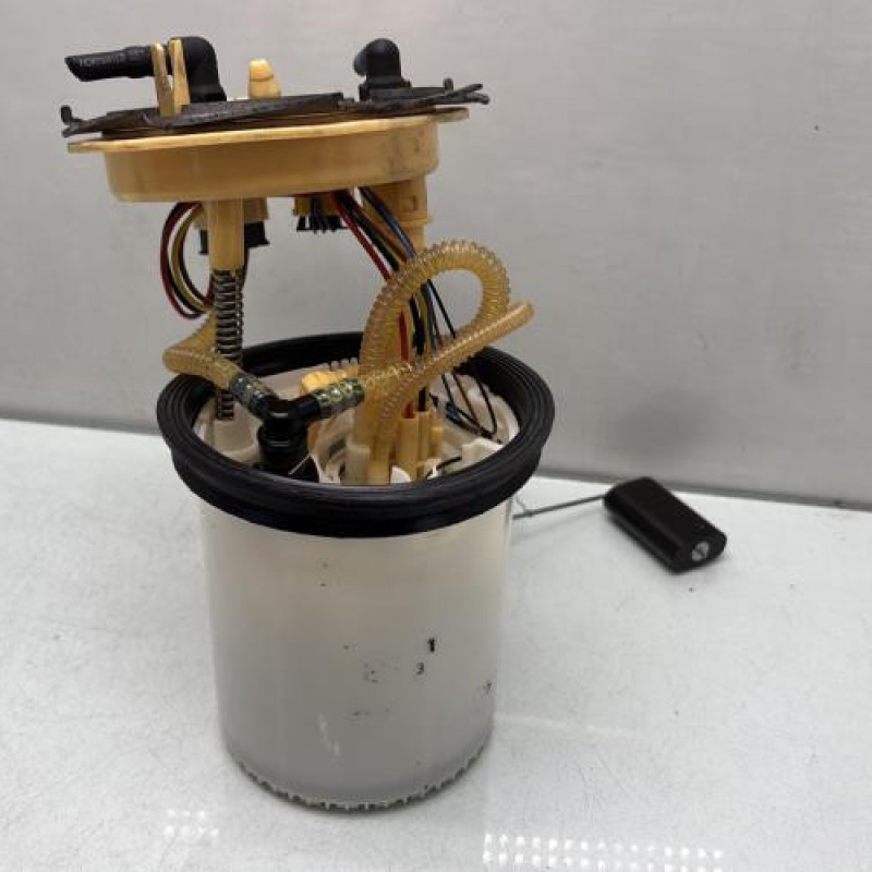 Pompe à carburant VOLKSWAGEN GOLF 7 Photo n°4