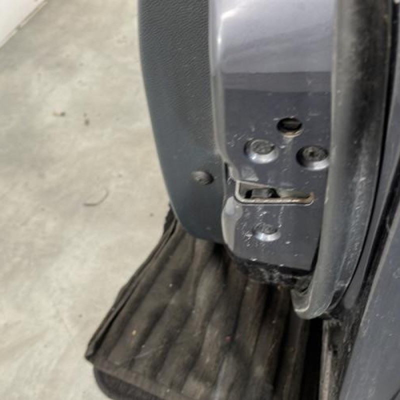 Porte avant droit FORD FIESTA 6 Photo n°3