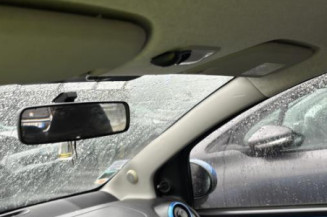 Serrure avant droit TOYOTA AYGO 1