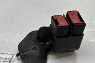 Attache ceinture arriere droit RENAULT CLIO 2 Photo n°1