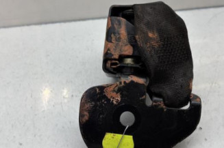 Attache ceinture arriere droit RENAULT CLIO 2