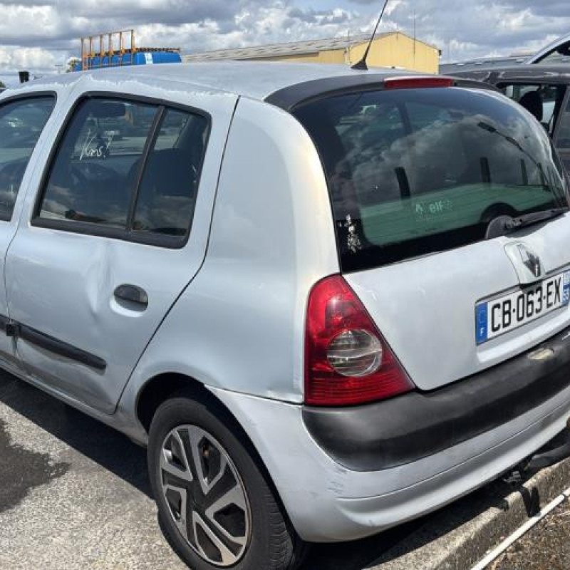 Attache ceinture arriere droit RENAULT CLIO 2 Photo n°9