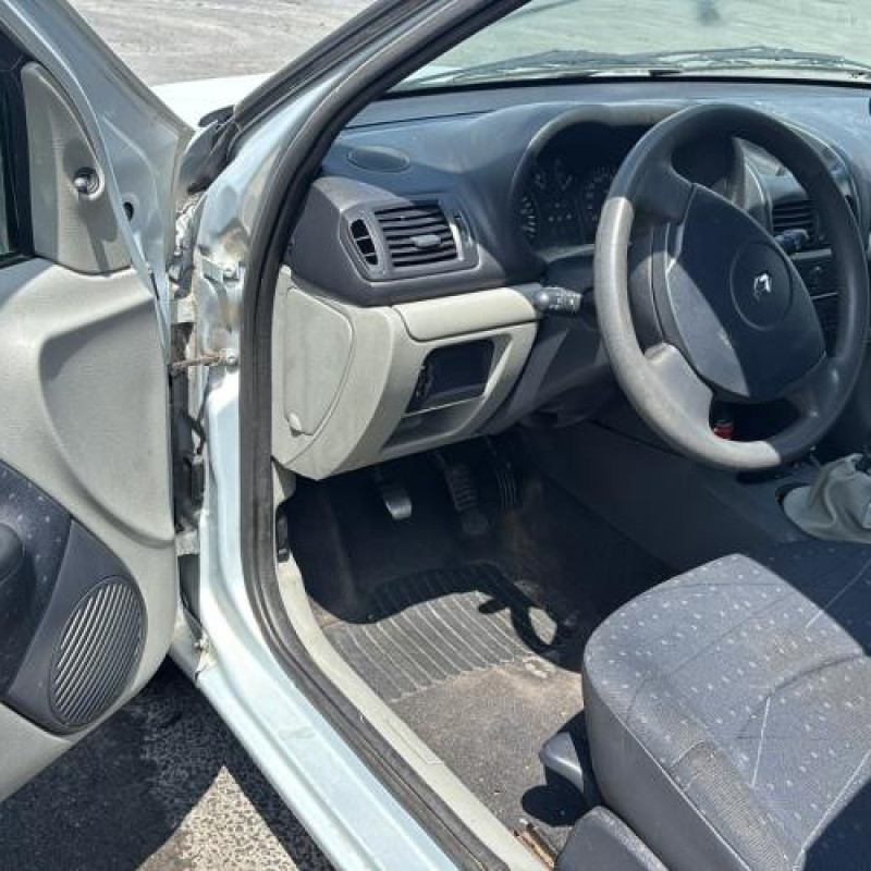 Poignee interieur arriere droit RENAULT CLIO 2 Photo n°13