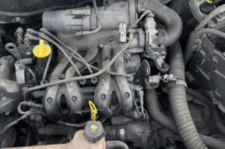 Poignee interieur arriere gauche RENAULT CLIO 2