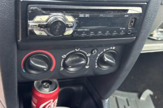 Poignee interieur arriere gauche RENAULT CLIO 2