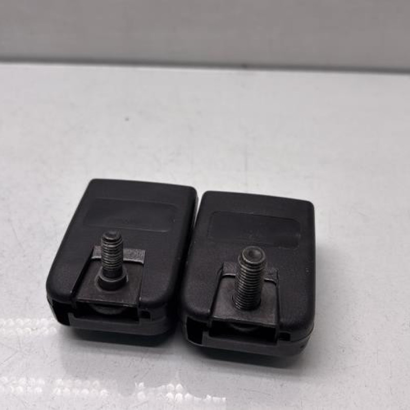 Attache ceinture arriere droit RENAULT SCENIC 2 Photo n°3