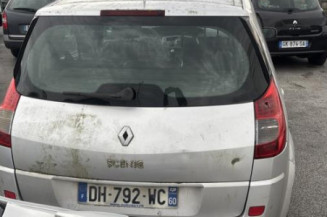 Attache ceinture arriere droit RENAULT SCENIC 2