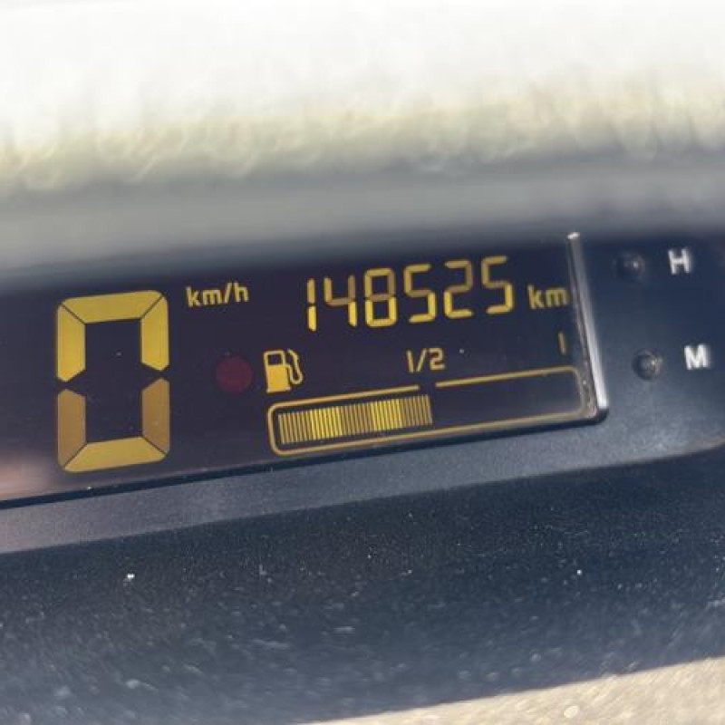 Attache ceinture arriere droit RENAULT TWINGO 1 Photo n°17