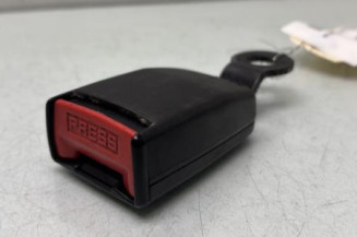 Attache ceinture arriere gauche RENAULT TWINGO 1 Photo n°1