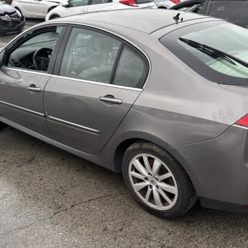 Feu arriere principal droit (feux) RENAULT LAGUNA 3 Photo n°10