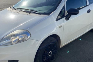 Charniere de capot FIAT GRANDE PUNTO