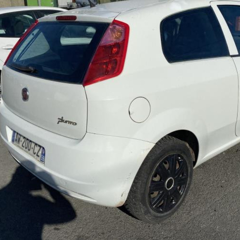 Retroviseur interieur FIAT GRANDE PUNTO Photo n°6