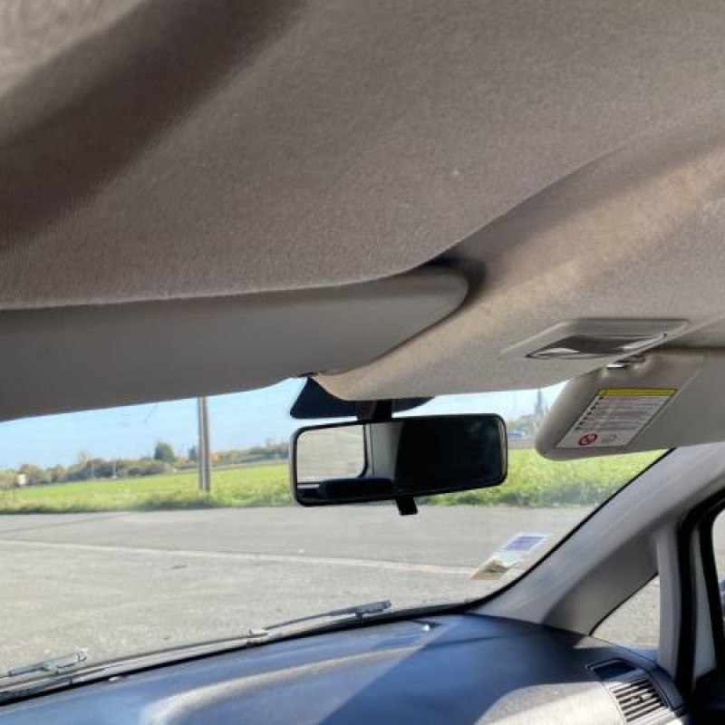 Retroviseur interieur FIAT GRANDE PUNTO Photo n°17