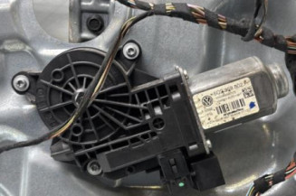Leve vitre electrique avant gauche VOLKSWAGEN POLO 4