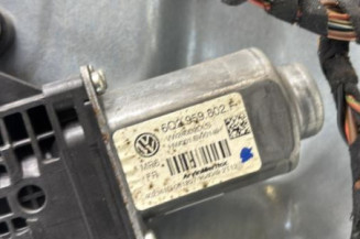 Leve vitre electrique avant gauche VOLKSWAGEN POLO 4