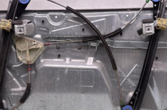 Leve vitre electrique avant gauche VOLKSWAGEN POLO 4