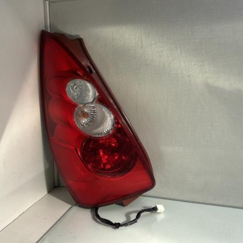 Feu arriere principal gauche (feux) MAZDA 5 1 Photo n°1