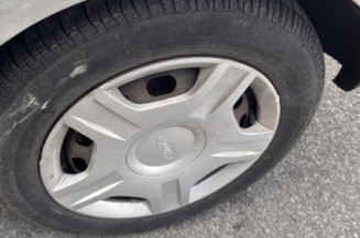 Aile avant gauche FORD FIESTA 5