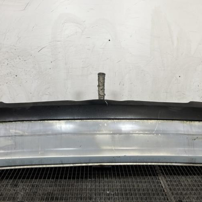 Pare choc arriere RENAULT CLIO 2 Photo n°1