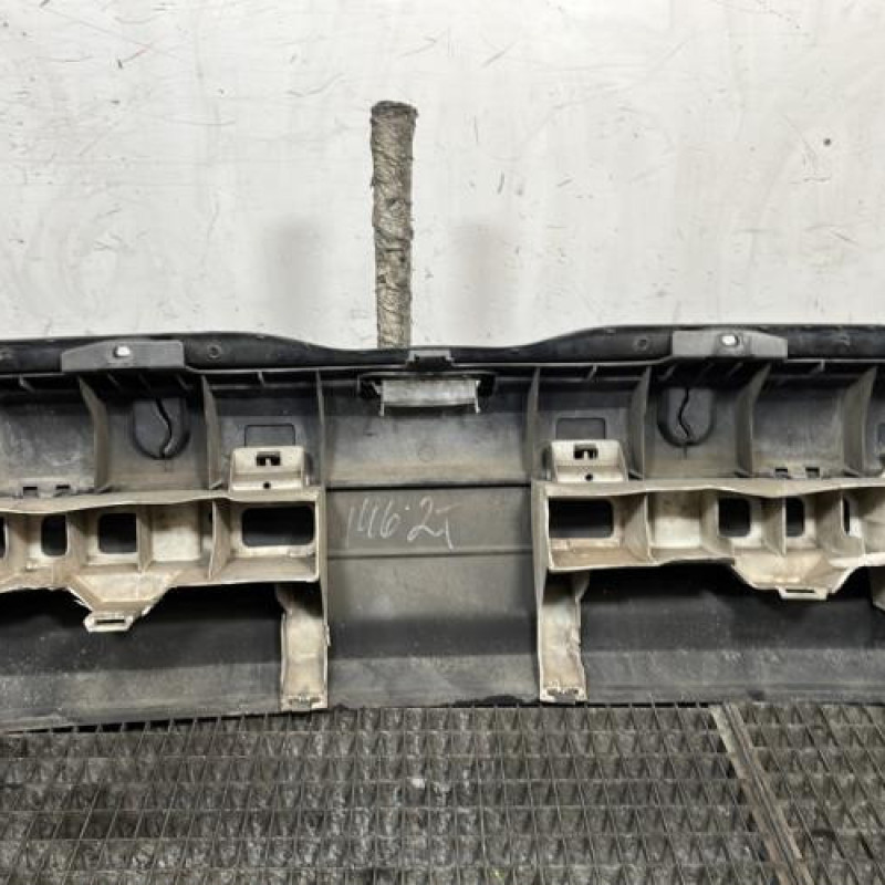 Pare choc arriere RENAULT CLIO 2 Photo n°5