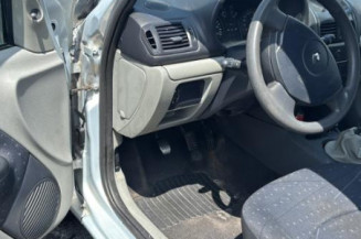 Pare choc arriere RENAULT CLIO 2