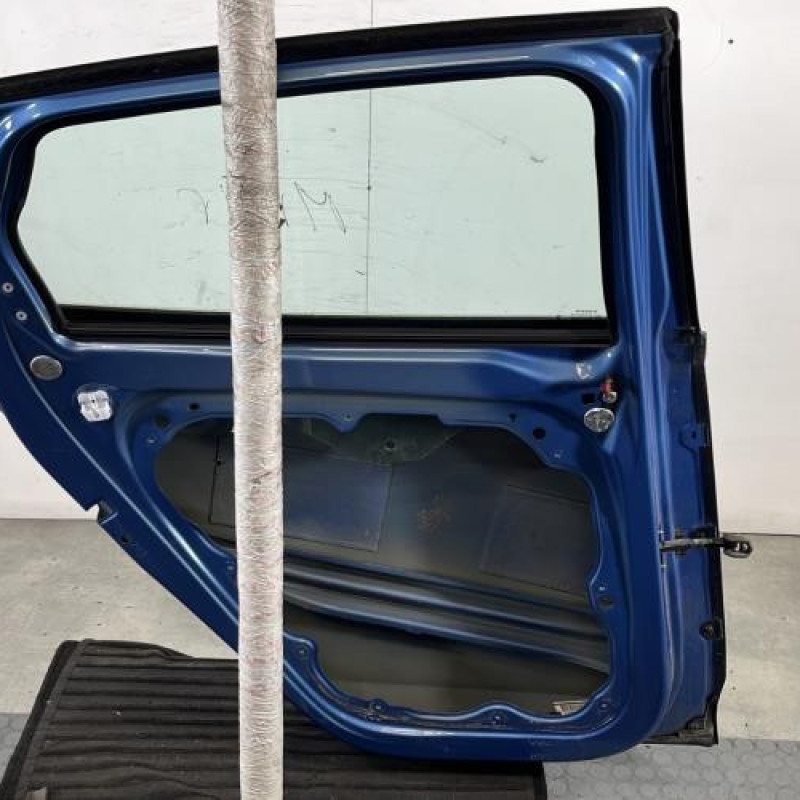 Porte arriere gauche VOLVO V 40 2 Photo n°7