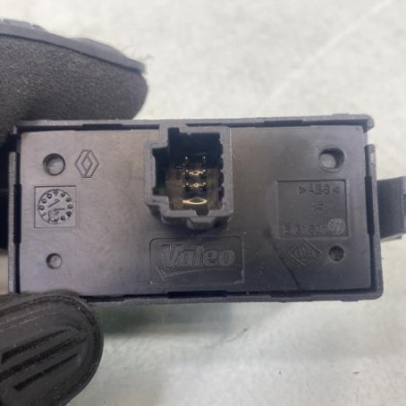 Bouton de warning DACIA DOKKER