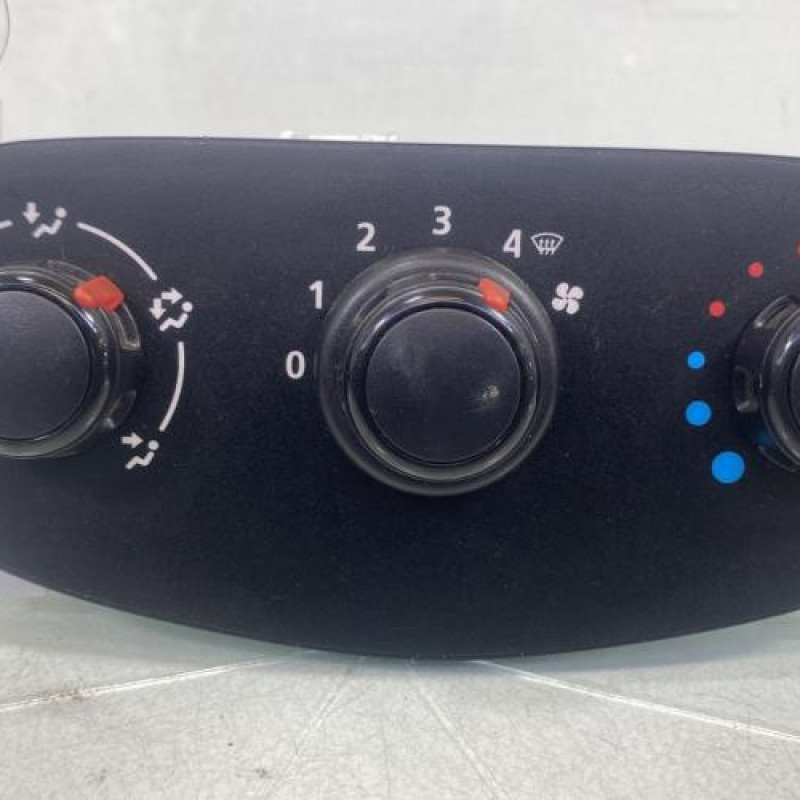 Commande chauffage DACIA DOKKER Photo n°1