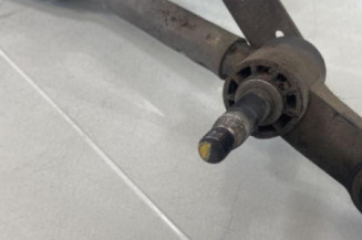 Moteur essuie glace avant DACIA DOKKER