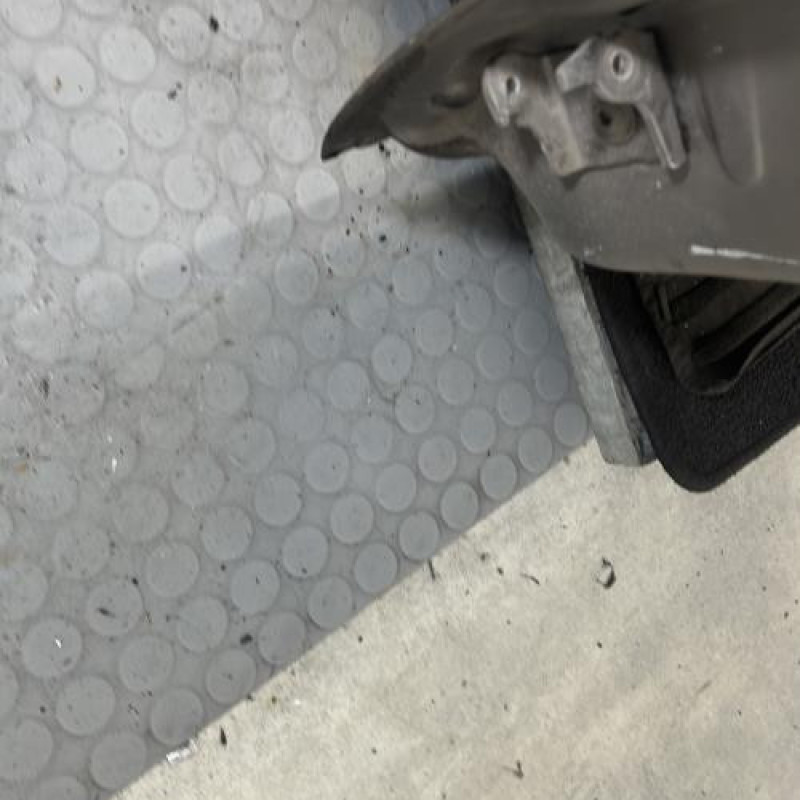 Porte avant droit PEUGEOT 208 1 Photo n°6