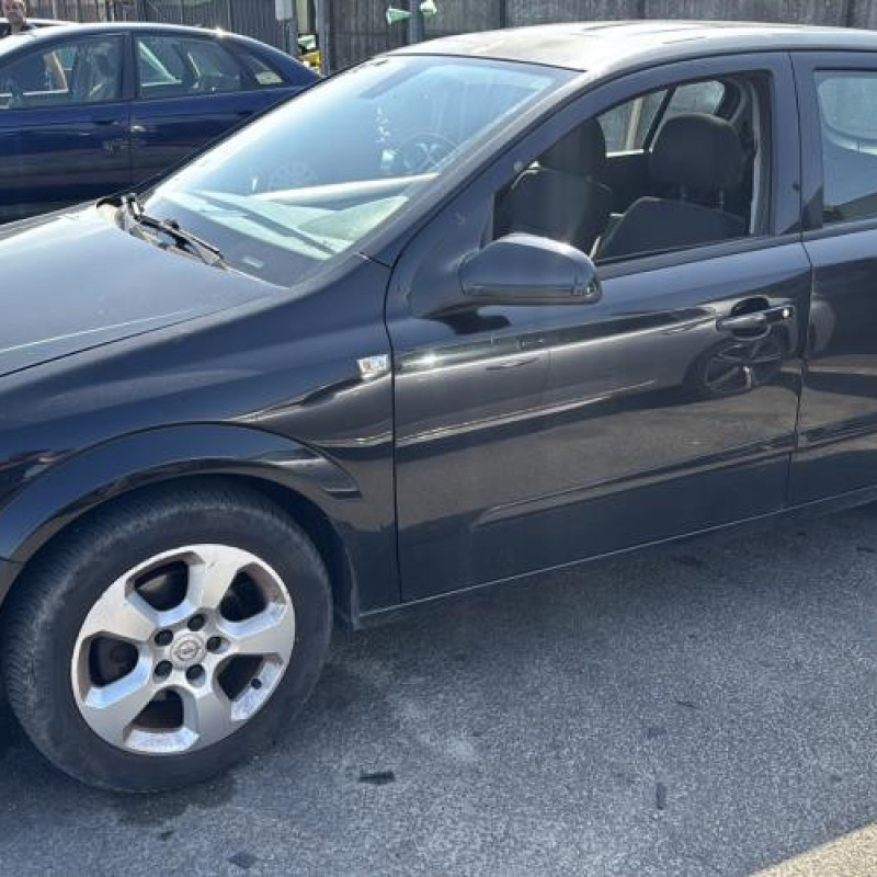 Feu arriere principal gauche (feux) OPEL ASTRA H Photo n°9