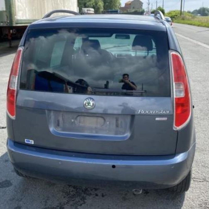 Optique avant principal droit (feux)(phare) SKODA ROOMSTER Photo n°19