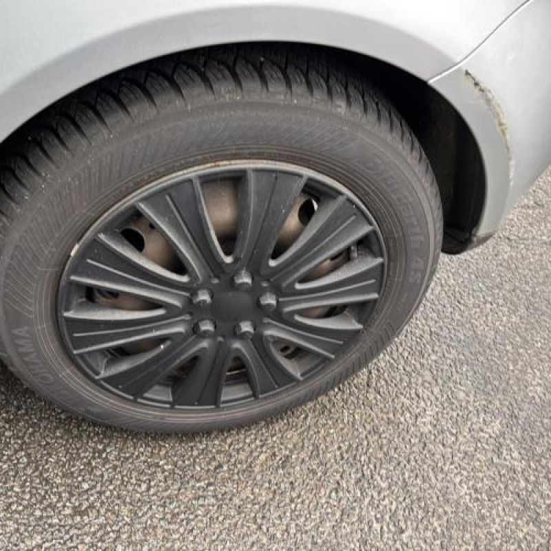 Trappe d'essence VOLKSWAGEN POLO 4 Photo n°16