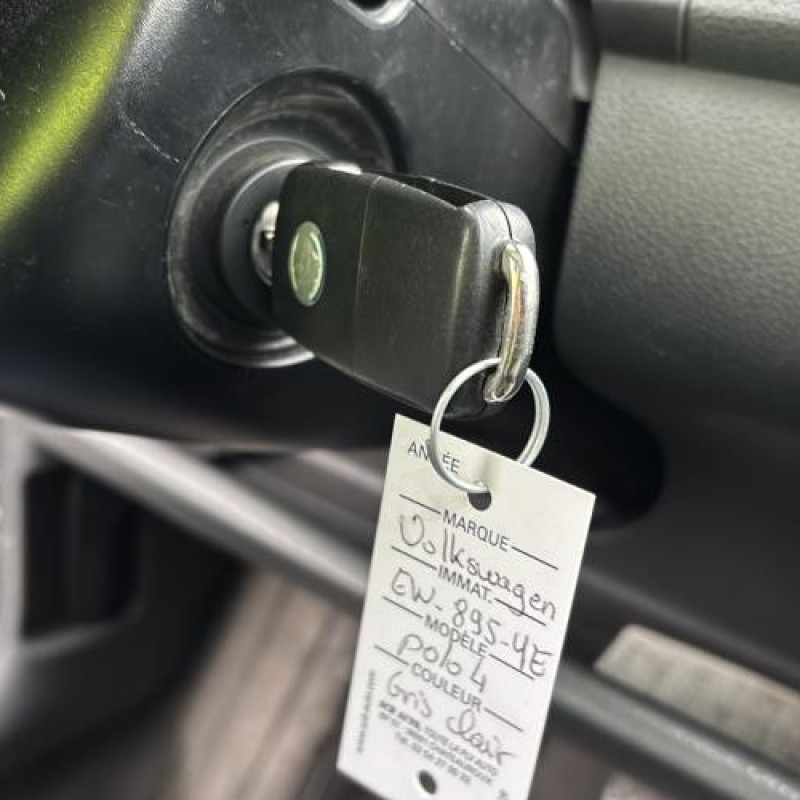 Trappe d'essence VOLKSWAGEN POLO 4 Photo n°18