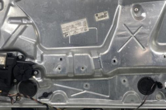 Leve vitre electrique avant gauche VOLKSWAGEN POLO 4 Photo n°1