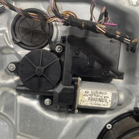 Leve vitre electrique avant gauche VOLKSWAGEN POLO 4