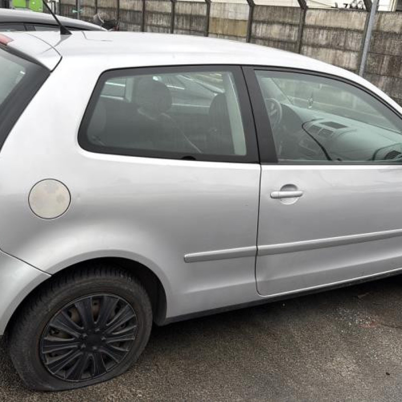 Leve vitre electrique avant gauche VOLKSWAGEN POLO 4 Photo n°17