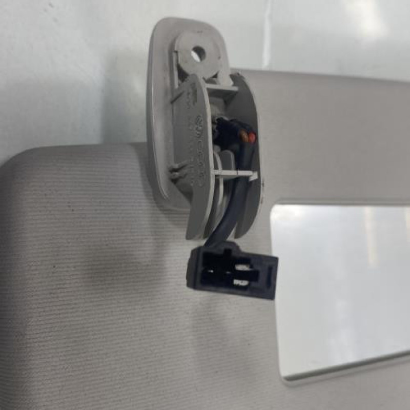 Pare soleil gauche VOLKSWAGEN POLO 4 Photo n°5