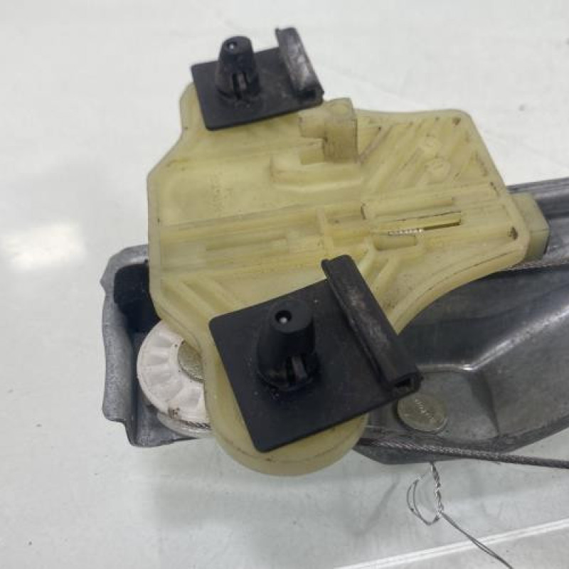 Leve vitre electrique avant gauche RENAULT TWINGO 3 Photo n°4