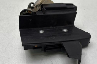 Serrure arriere droit DACIA SANDERO 2